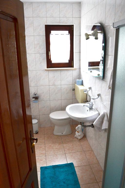 Apartments Mikulic Biograd Na Moru Exterior photo